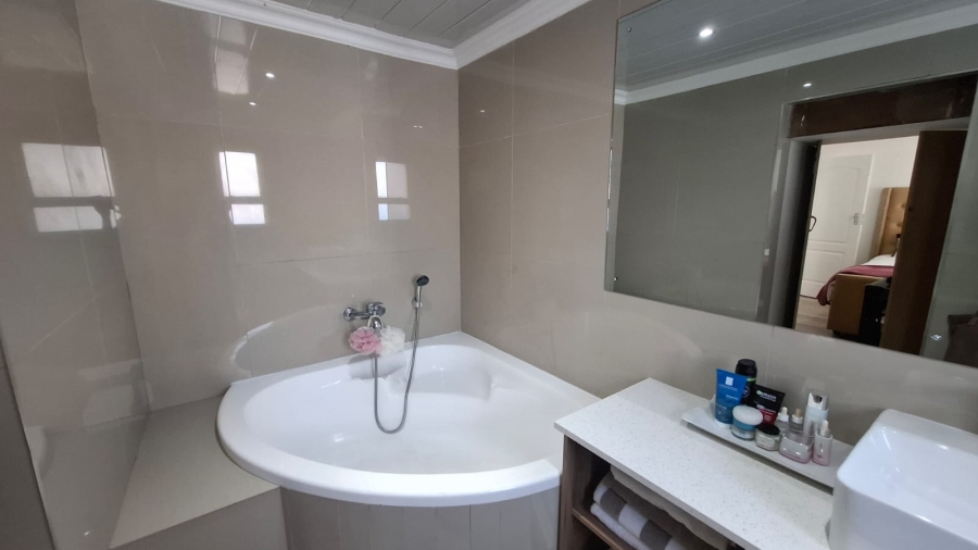 3 Bedroom Property for Sale in Colorado Western Cape